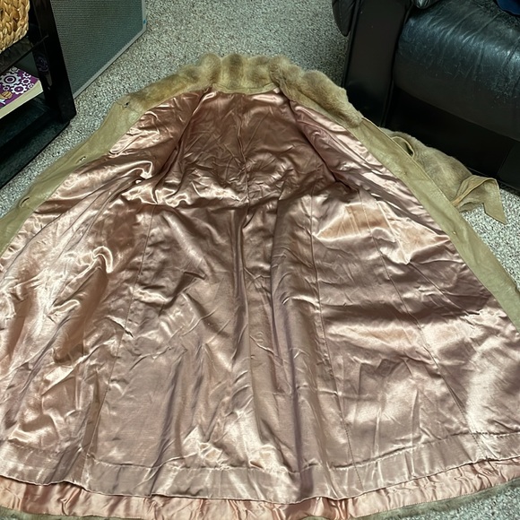 Vintage 70s faux fur vegan leather long belted coat - Picture 9 of 12